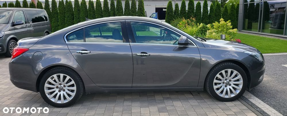 Opel Insignia 2.0 Turbo Cosmo - 11