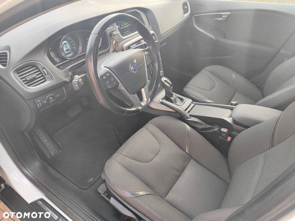 Volvo V40 D3 Drive-E Momentum - 11