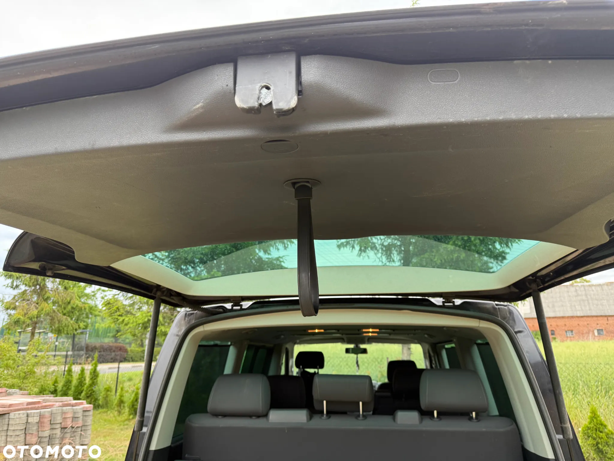 Volkswagen Multivan - 31