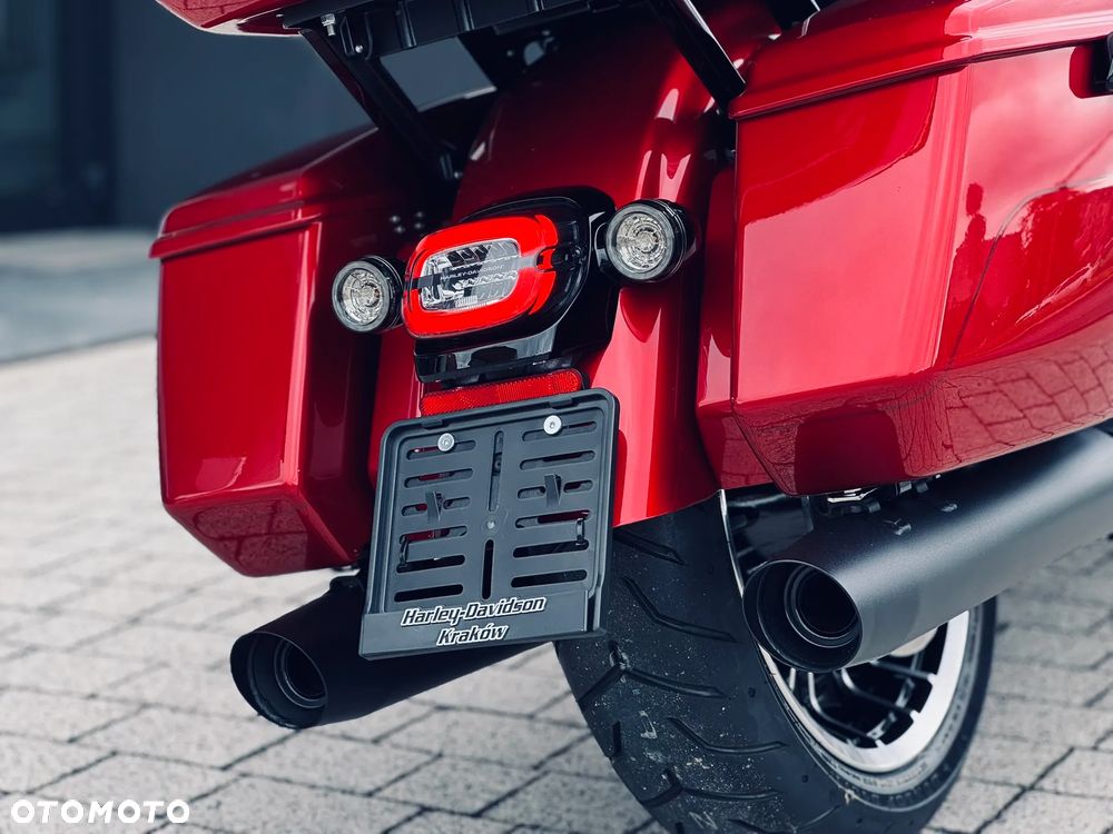 Harley-Davidson Touring Street Glide - 13