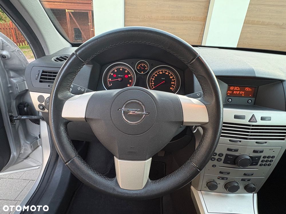 Opel Astra 1.4 Caravan Enjoy - 23