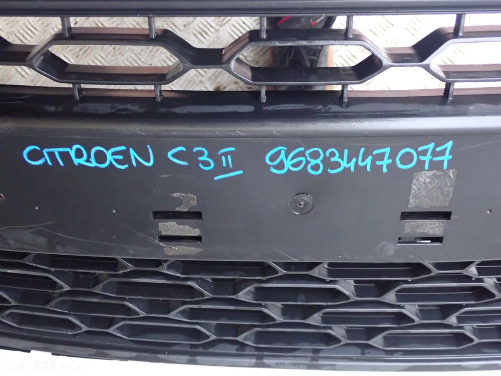 ZDERZAK PRZEDNI CITROEN C3 II  9683447077 - 11