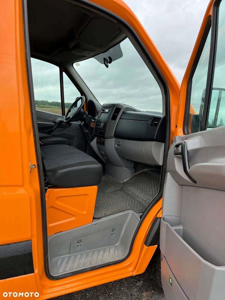 Mercedes-Benz Sprinter - 18