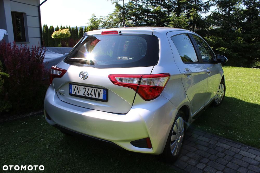 Toyota Yaris 1.0 VVT-i Comfort mit Design-Paket - 7