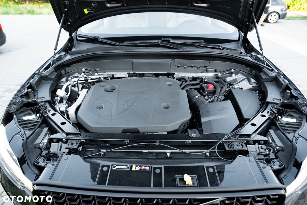 Volvo XC 60 D5 AWD R-Design - 39