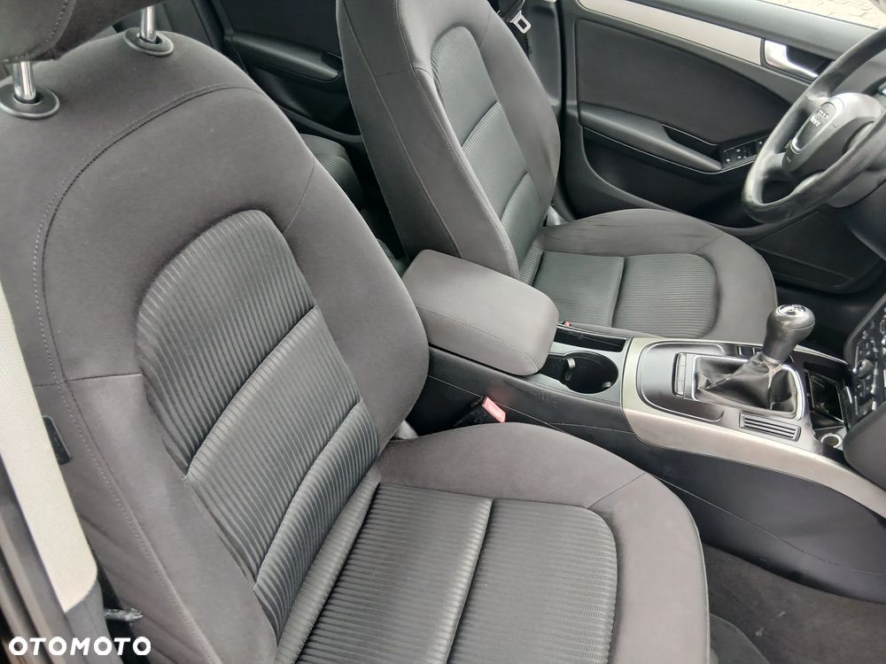 Audi A4 Limousine - 12