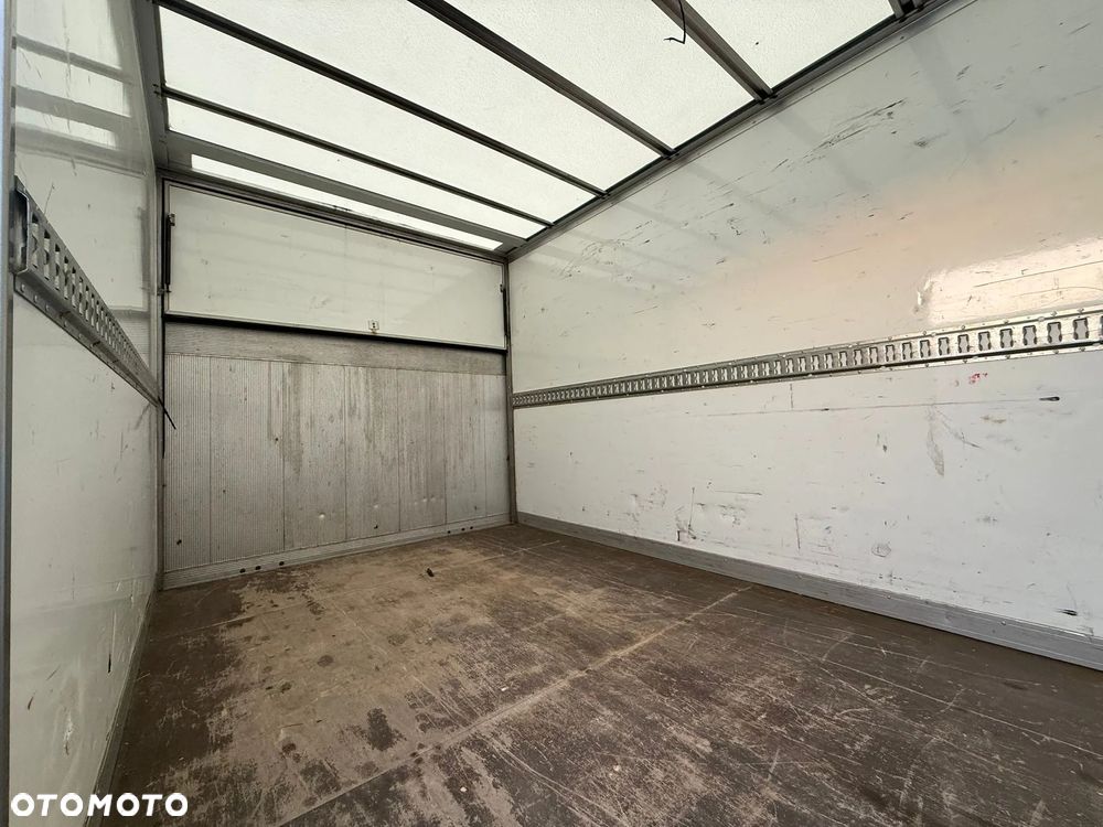 Iveco 35S16 3L  Kontener z Winda 8 EP Krajowy 4200x2200x2200 + drzwi boczne - 18