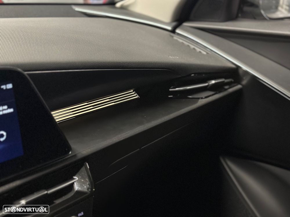 Kia Niro 1.6 GDi HEV Tech - 12