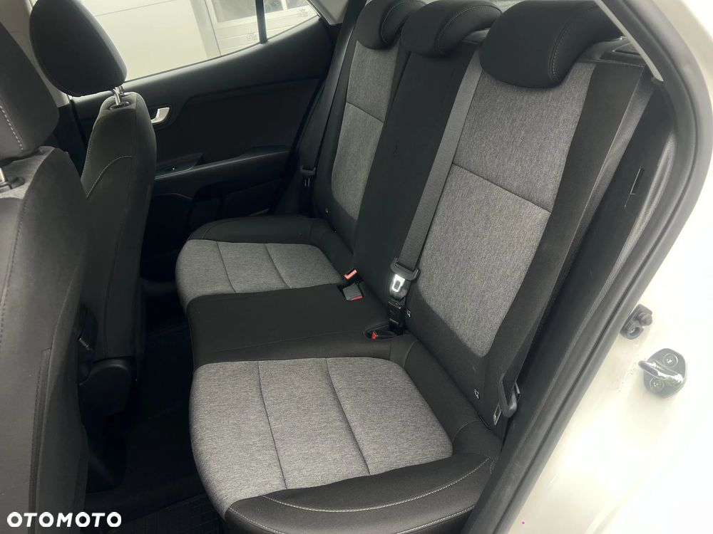 Kia Stonic 1.2 M - 17
