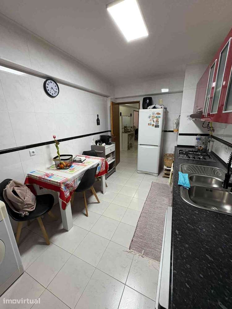Apartamento T3 com 2 casas de banho em Setúbal - Grande imagem: 4/5
