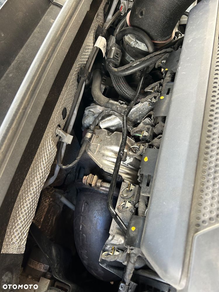 Volkswagen Golf R 4Motion (BlueMotion Technology) DSG - 22