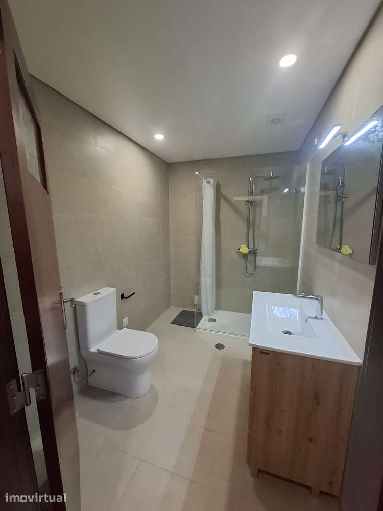 Apartamento T2 para arrendamento - Leiria - - Grande imagem: 5/9