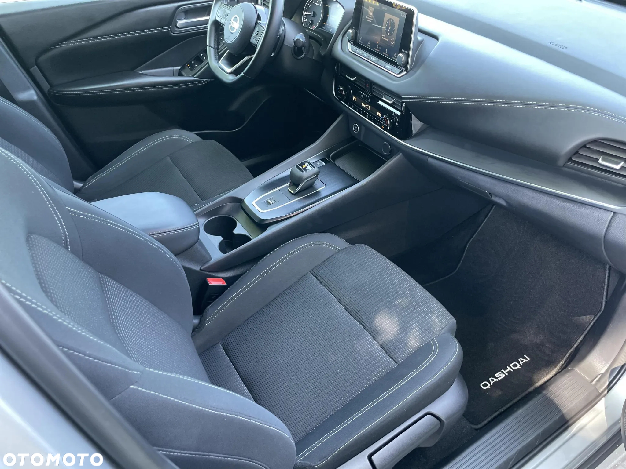 Nissan Qashqai 1.3 DIG-T mHEV N-Connecta Xtronic - 26