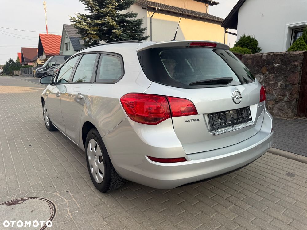 Opel Astra 1.3 CDTI DPF EcoFLEX Start/Stop Edition - 4