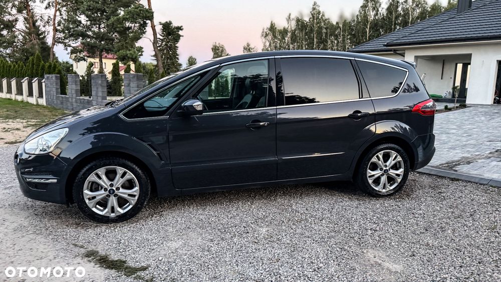 Ford S-Max - 16