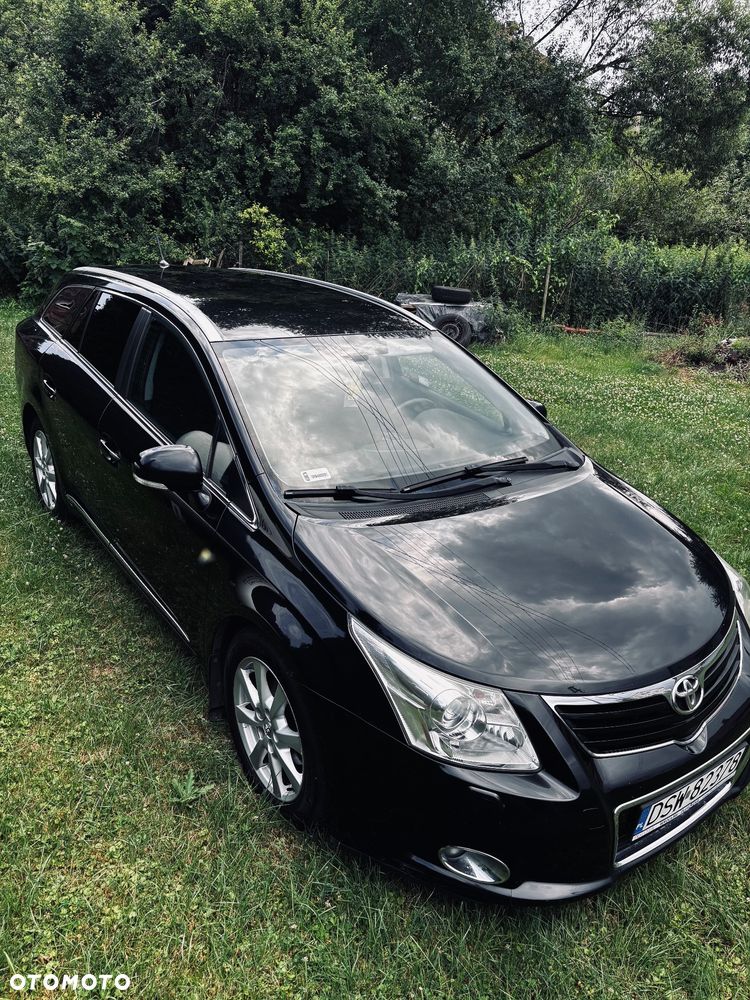 Toyota Avensis 2.0 D-4D Platinium - 1