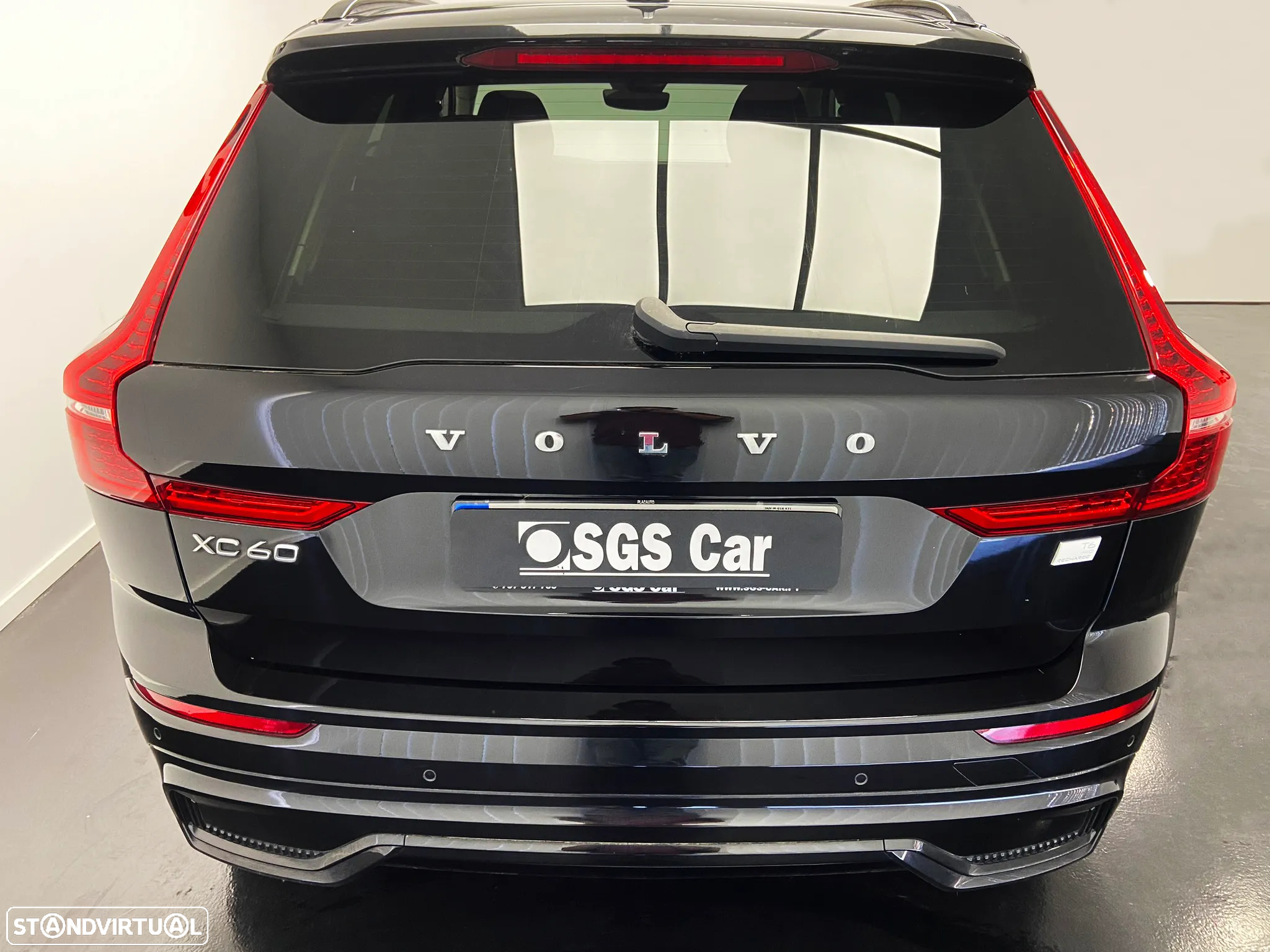 Volvo XC 60 2.0 T6 PHEV Plus Dark AWD - 3