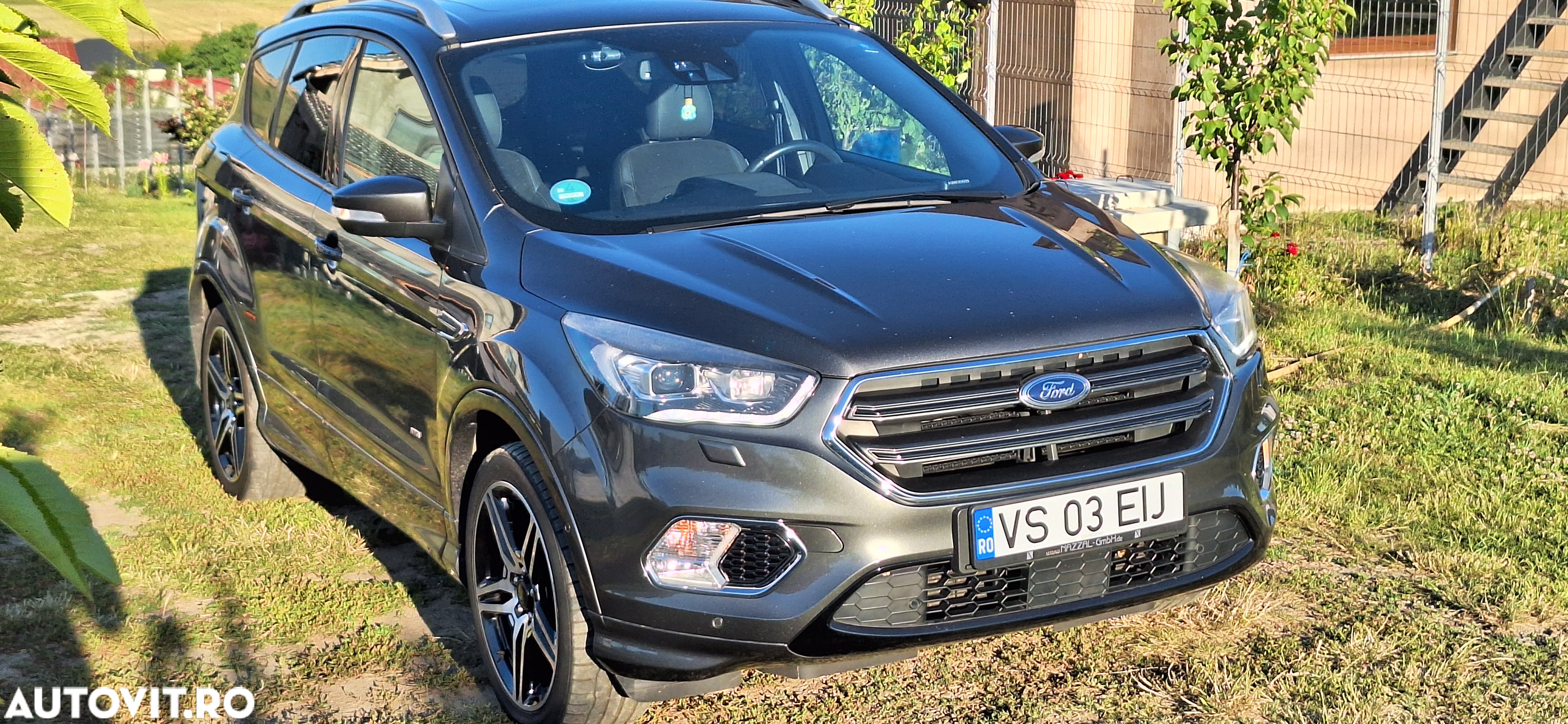 Ford Kuga 1.5 EcoBoost 4WD Aut. Titanium - 3