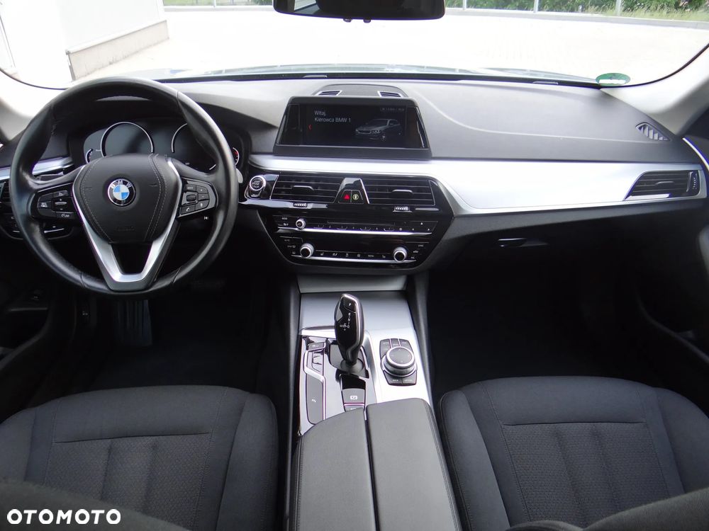 BMW Seria 5 520d - 9