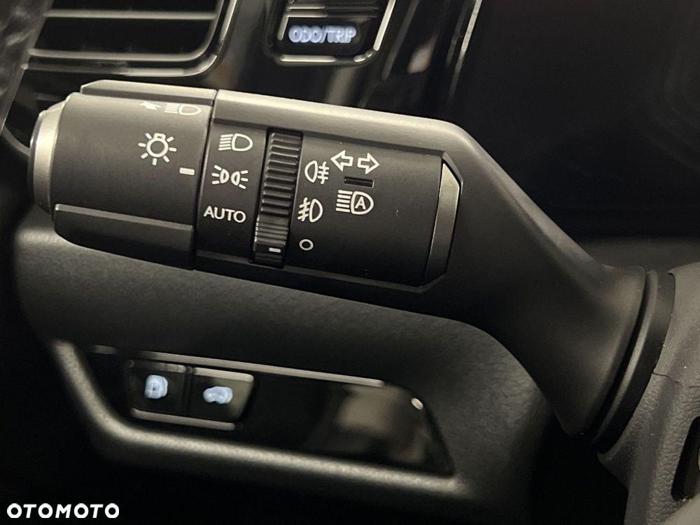 Lexus NX 350h Business AWD - 27