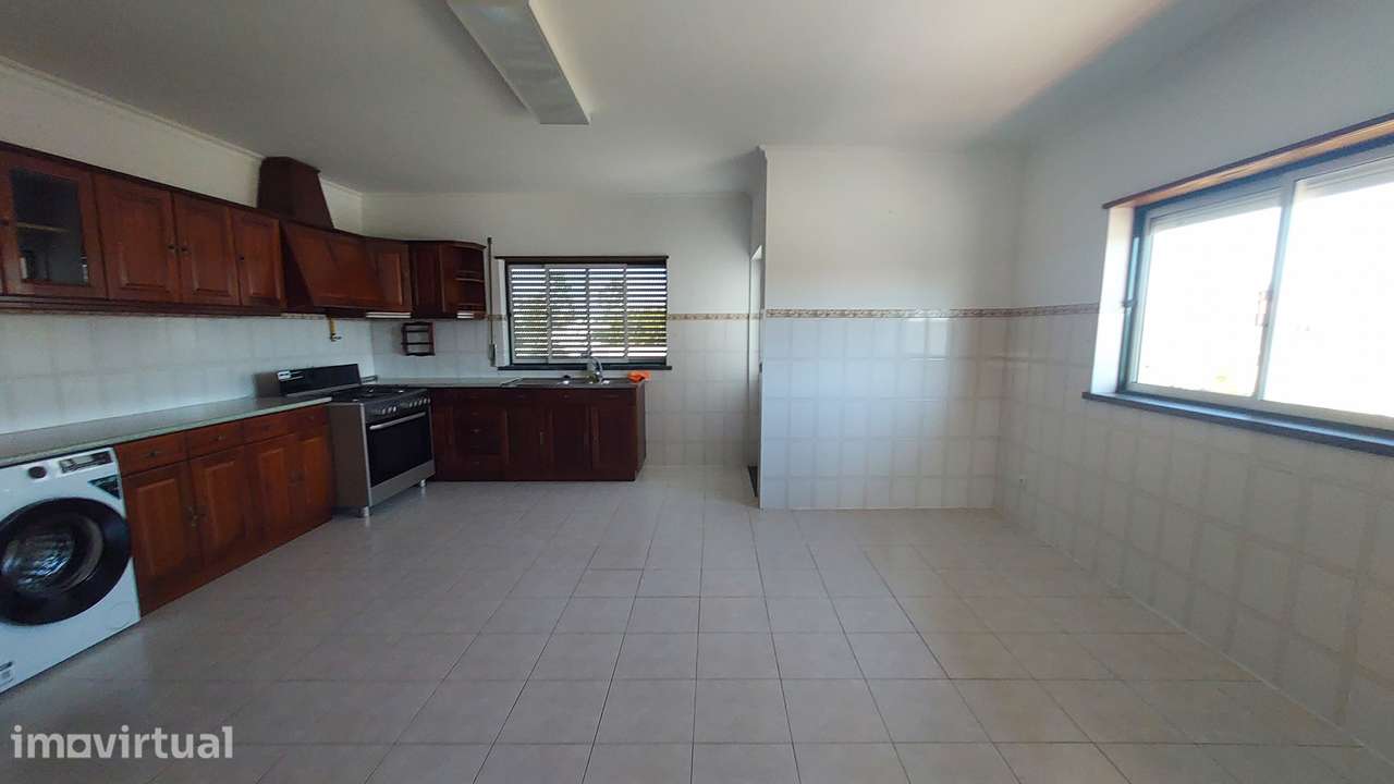 Apartamento T3 - Zona de Fátima - Grande imagem: 2/18