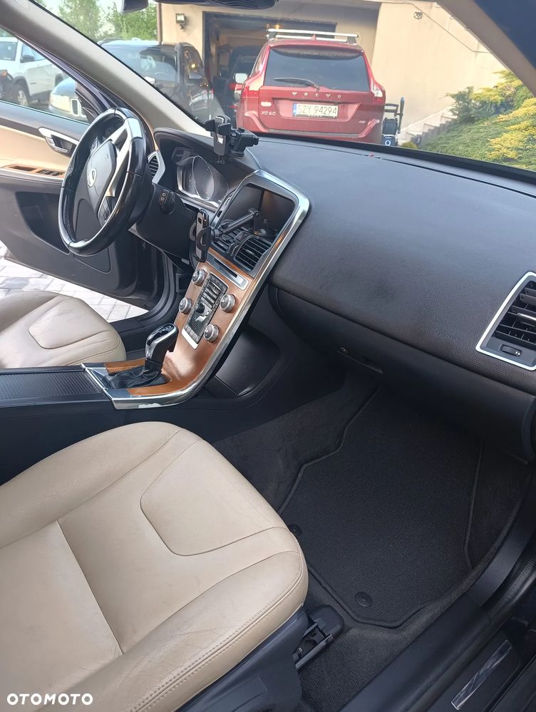 Volvo XC 60 - 33