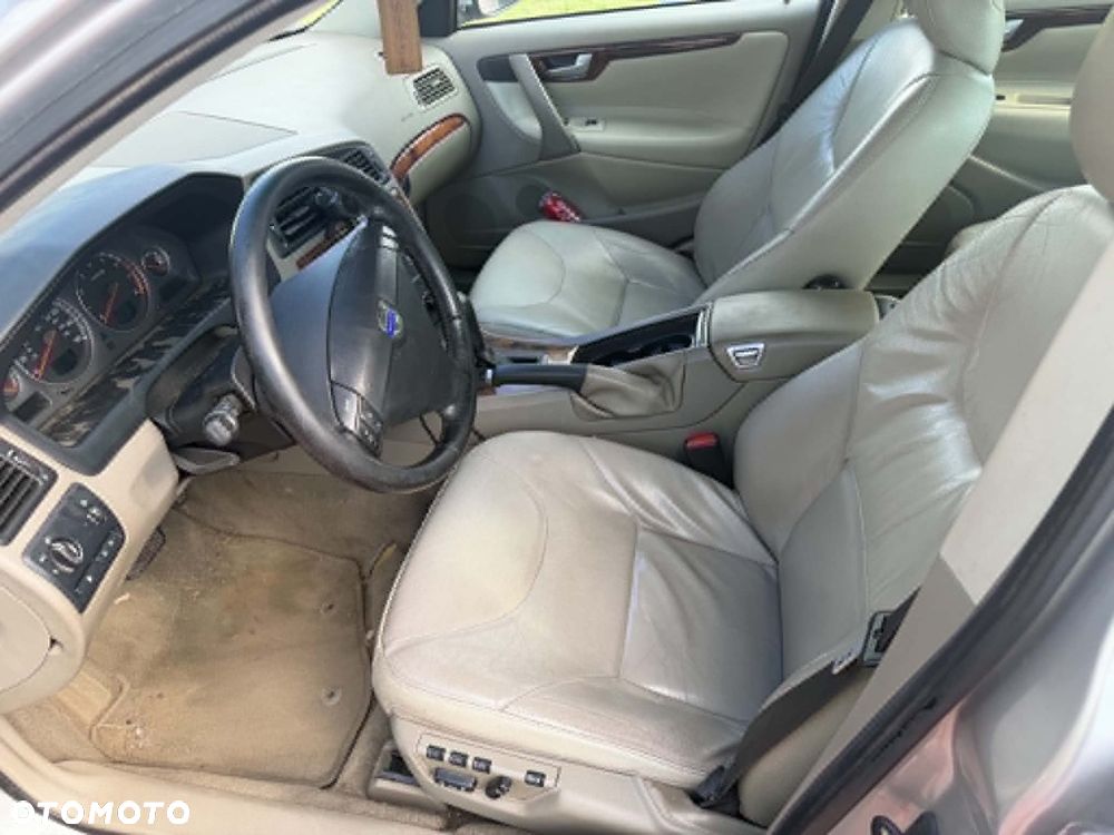 Volvo S60 2.5T Rubin - 9