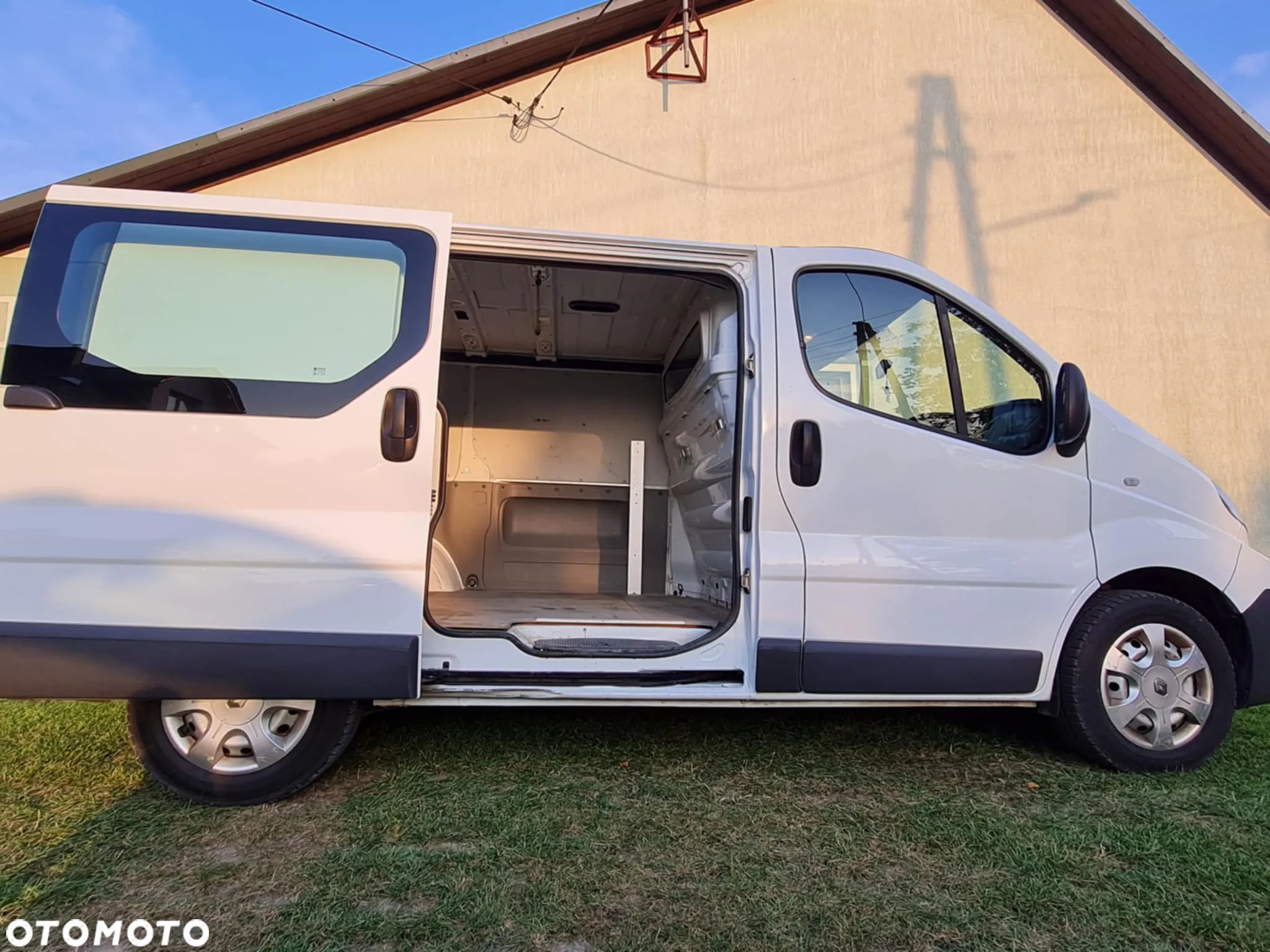 Renault Trafic - 18