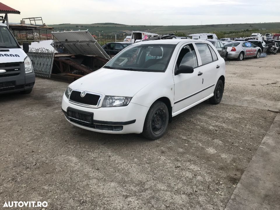 Dezmembrez piese Skoda Fabia - 1