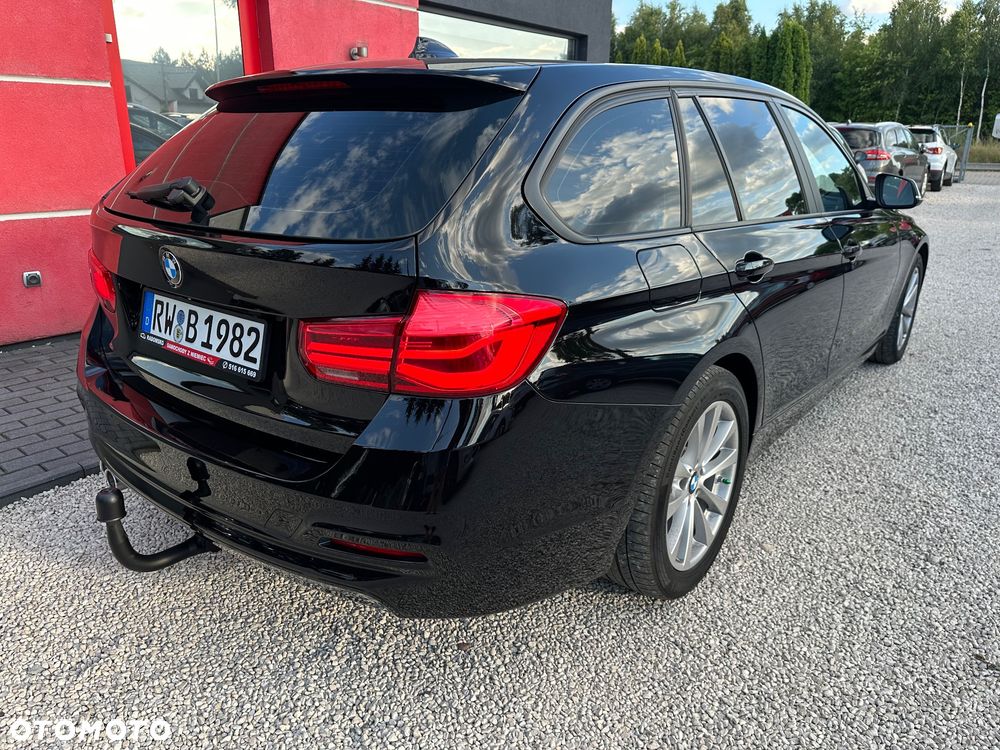 BMW Seria 3 320d Luxury Line - 2