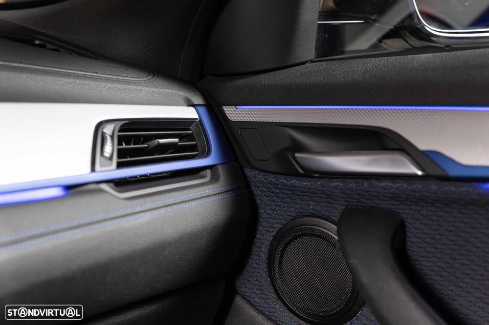 BMW X2 16 d sDrive Auto Pack M - 33