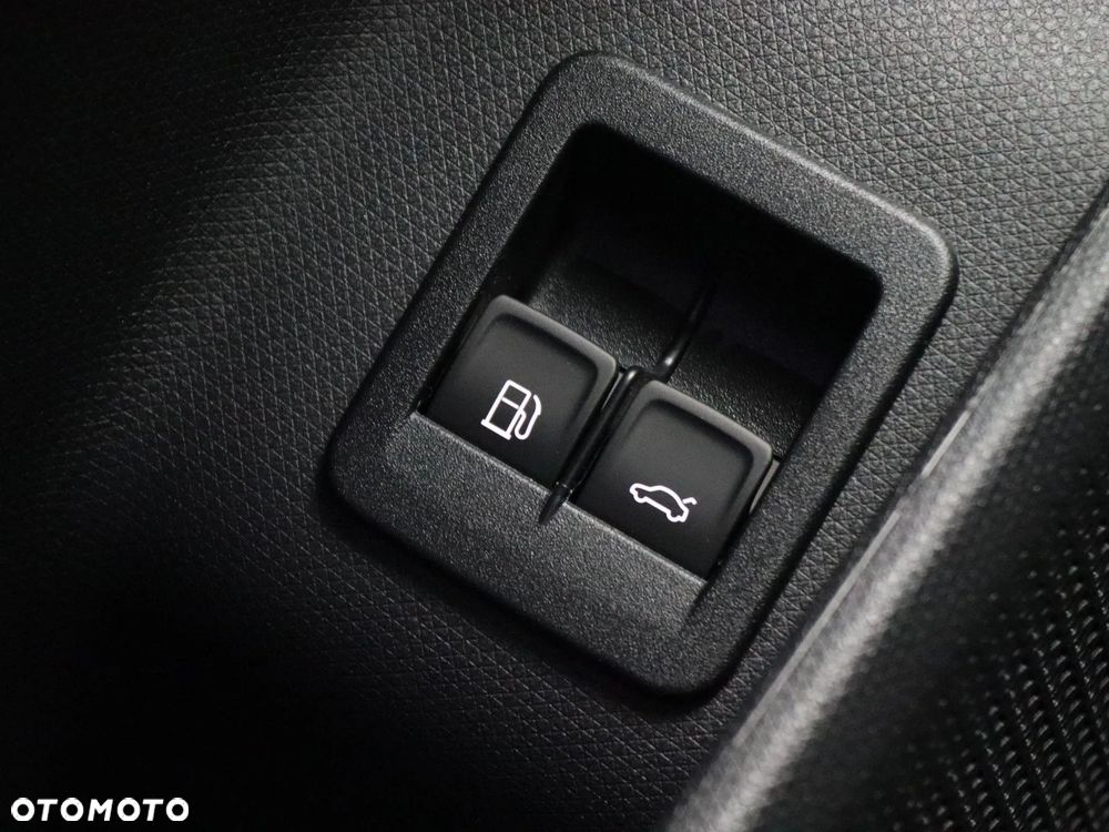 Cupra Terramar 1.5 e-Hybrid DSG VZ Tribe Edition - 37