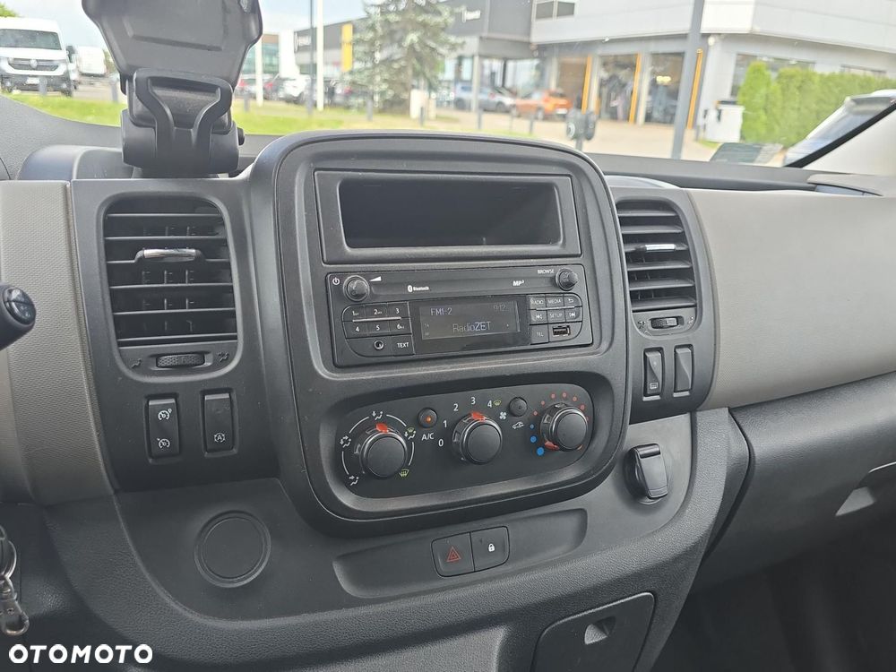 Renault trafic - 18