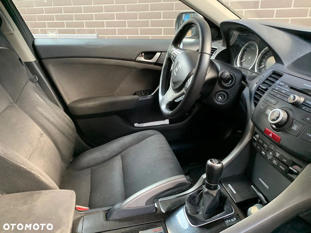 Honda Accord 2.0 Executive - 7