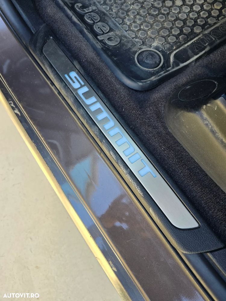 Jeep Grand Cherokee - 10