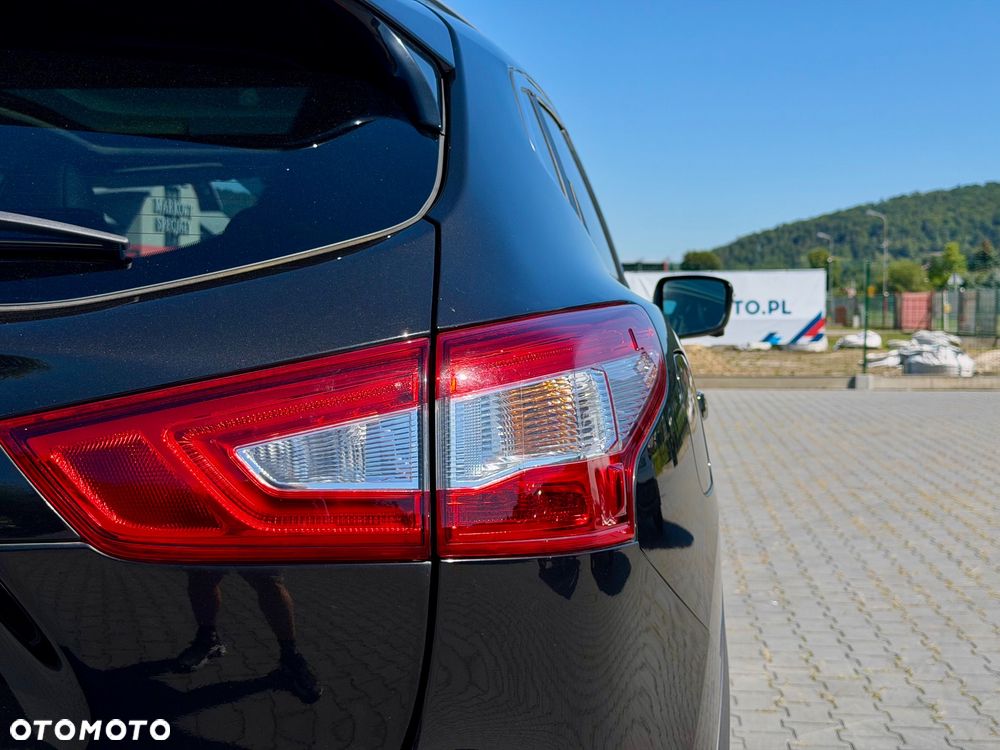 Nissan Qashqai 1.6 DCi Tekna Xtronic - 19