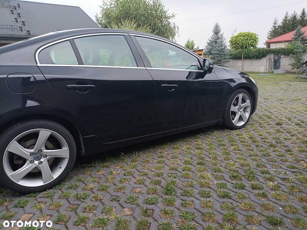 Volvo S60 - 3