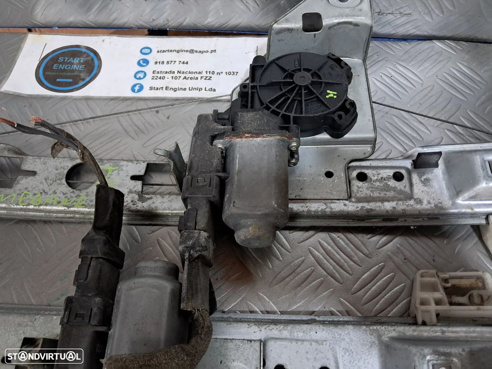 Elevador porta tras Renault Megane II - 2