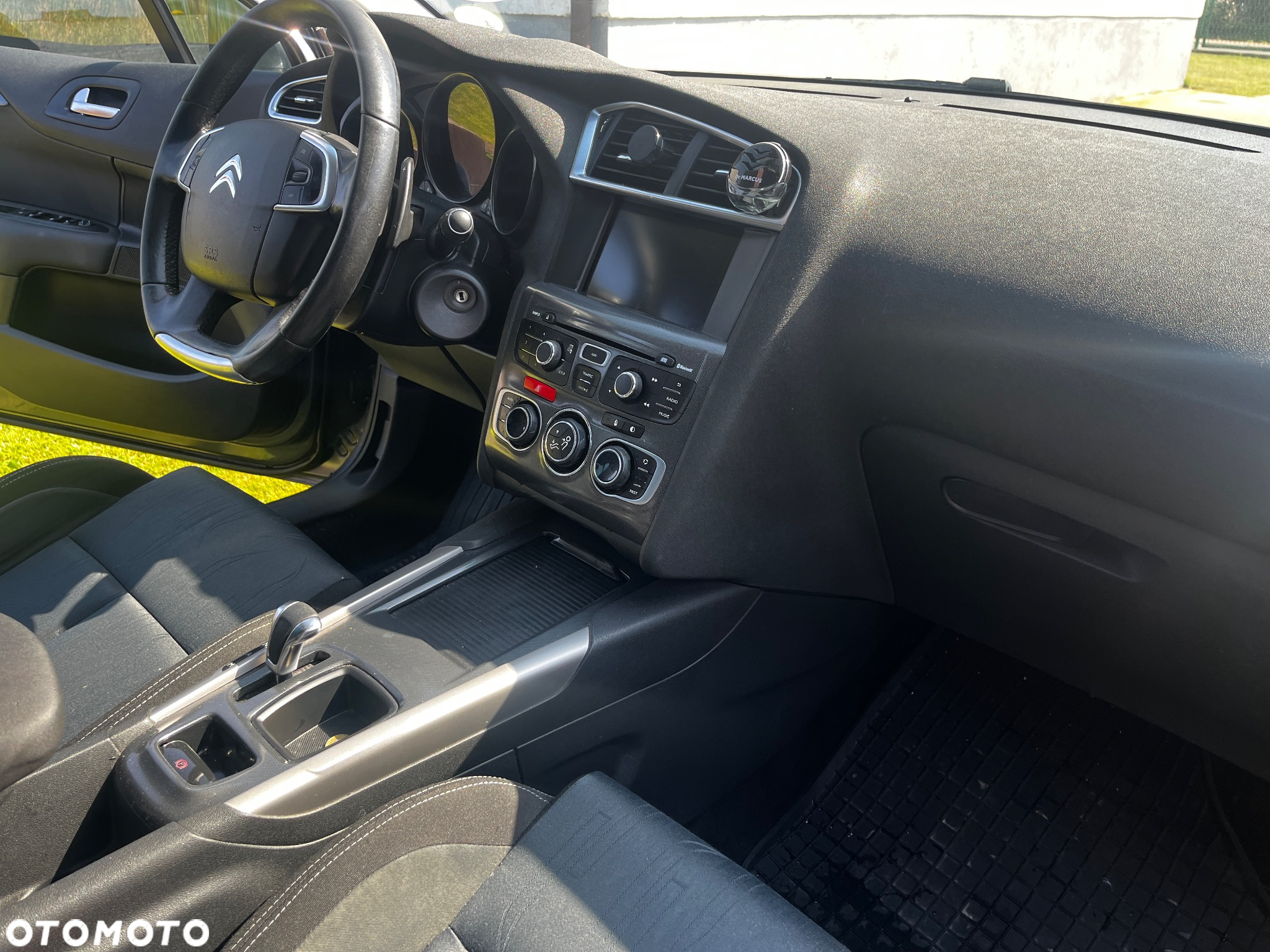Citroën C4 1.6 e-HDi Exclusive MCP - 18