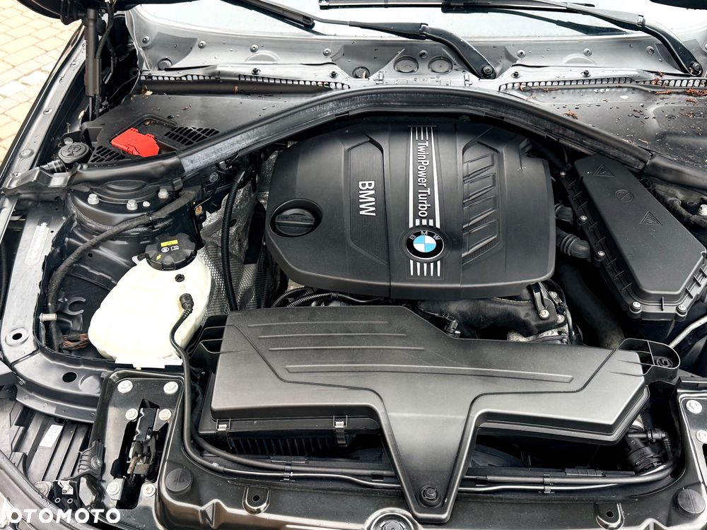 BMW Seria 3 320d - 25