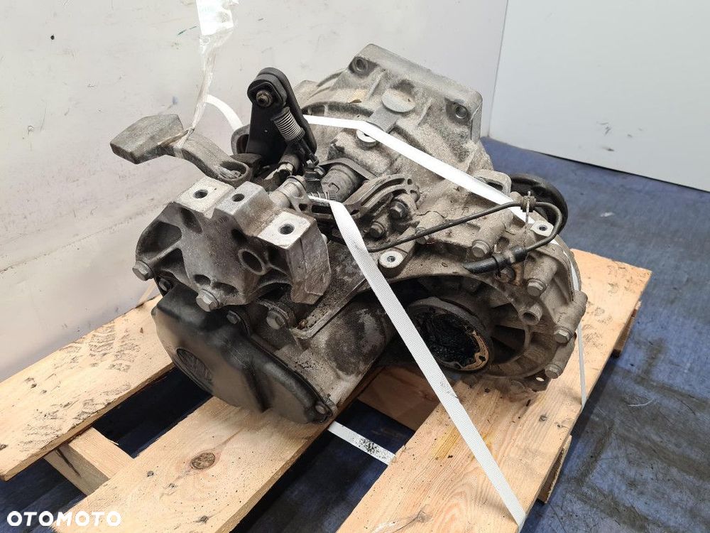 VOLKSWAGEN GOLF VI 2.0TDI SKRZYNIA BIEGÓW MANUALNA CBDC - 9