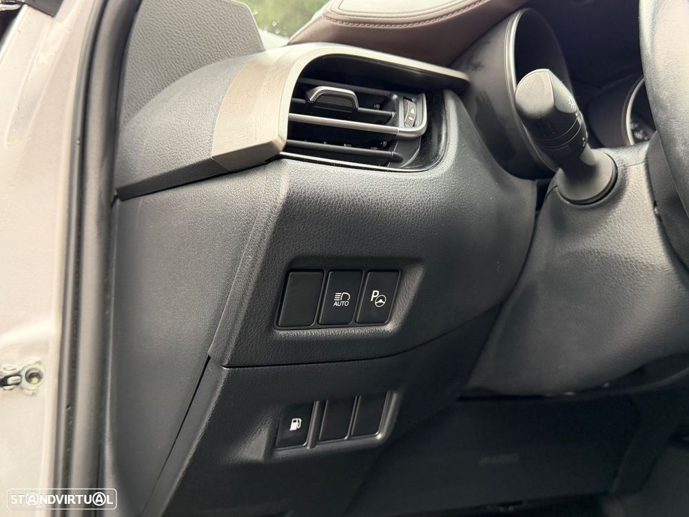 Toyota C-HR 1.8 HSD Exclusive+P.Luxury - 54