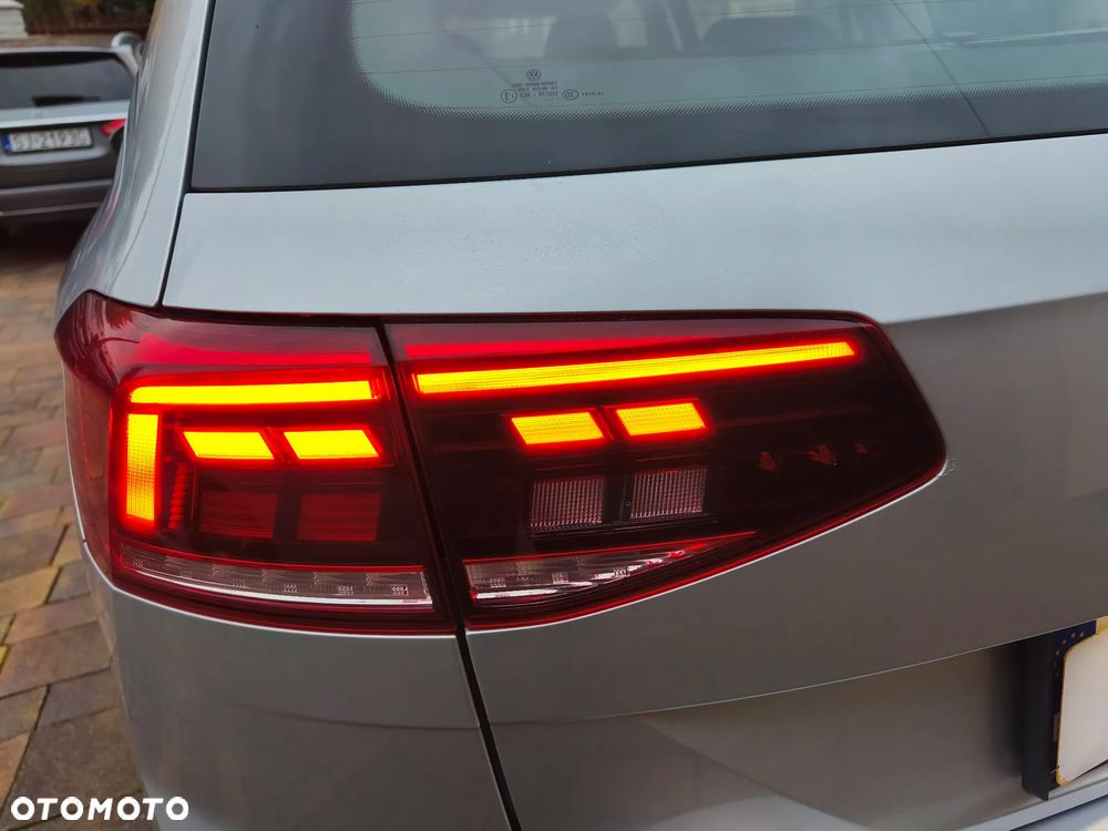 Volkswagen Passat - 22