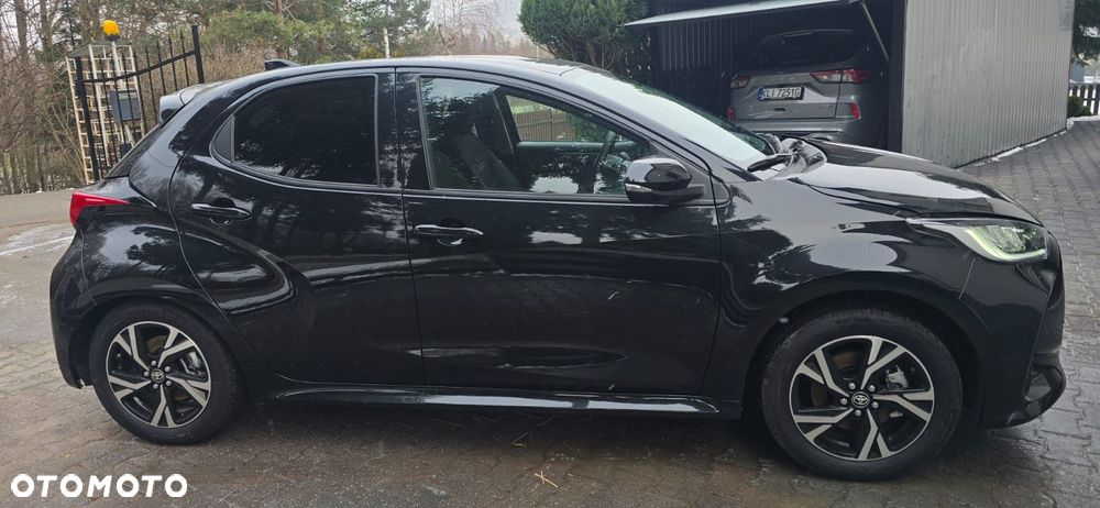 Toyota Yaris 1.5 Premium CVT - 2