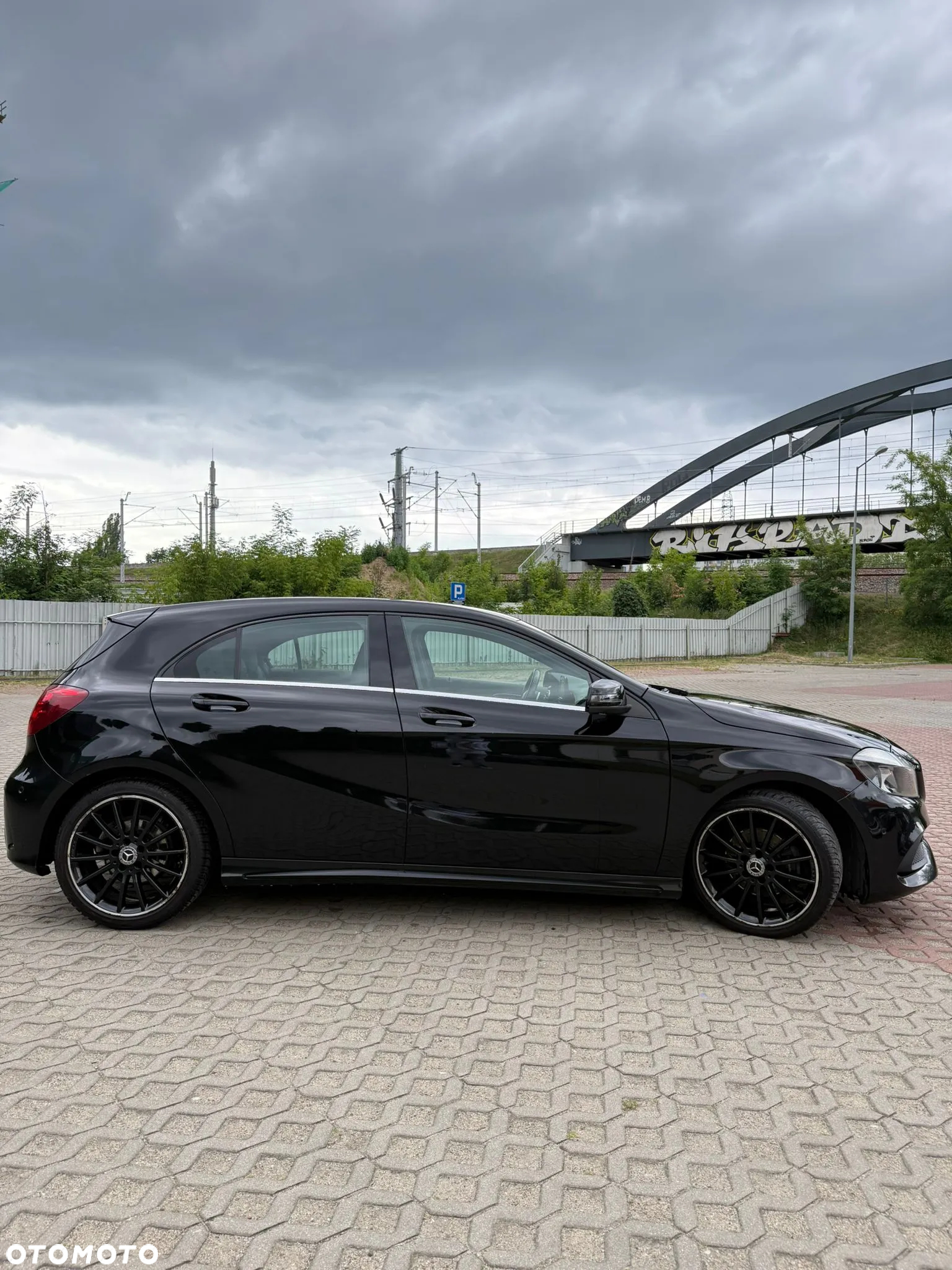 Mercedes-Benz Klasa A 180 7G-DCT AMG Line - 6