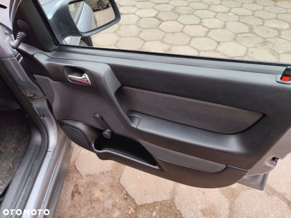 Opel Astra - 11