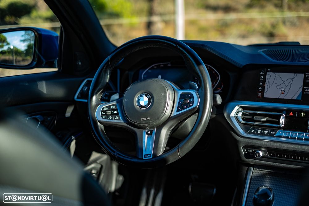 BMW 330 i xDrive Pack M - 18