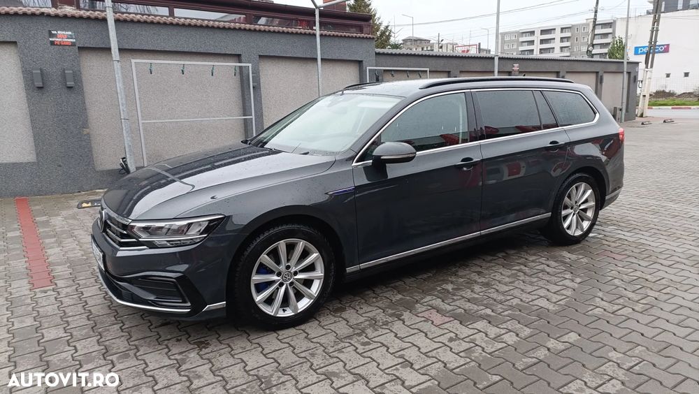 Volkswagen Passat - 16