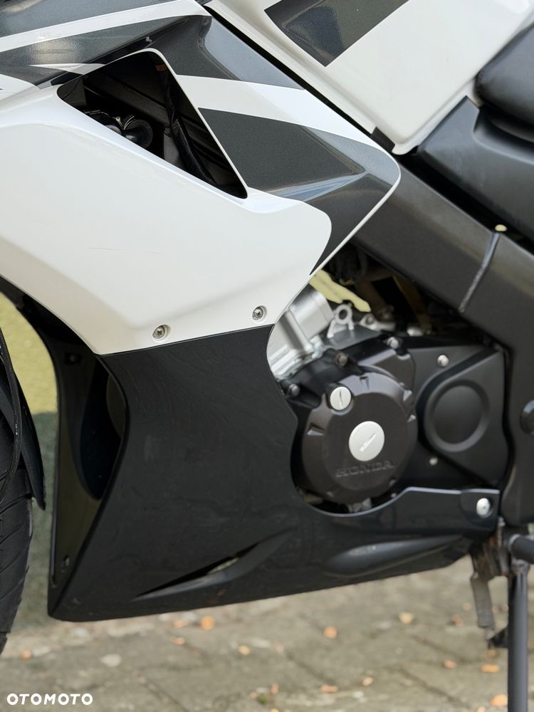Honda CBR - 32