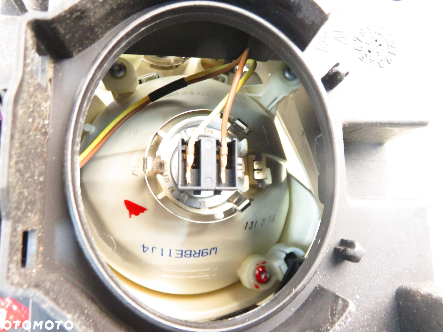 LAMPA PRAWA PRZEDNIA AUDI A4 B7 8E0941004AJ - 10